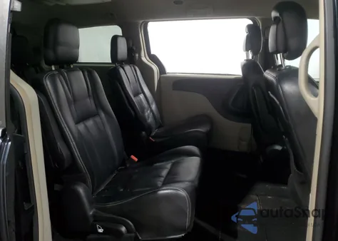 2013 Chrysler Town & Country Touring z USA, uszkodzony, nr VIN 2C4RC1BG6DR674860